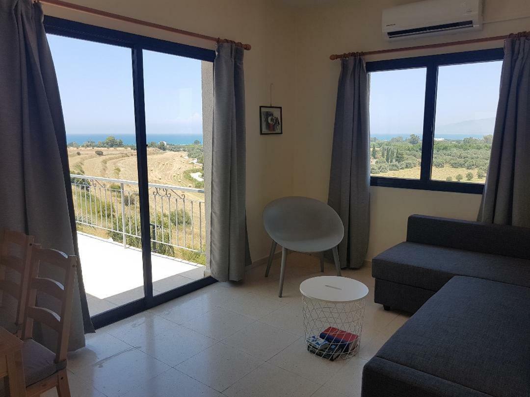 Panoramic Sea View Apartment In Polis-Latchi ภายนอก รูปภาพ